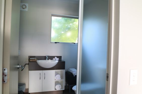 Executive 1-Bedroom Spa Suite - bathroom